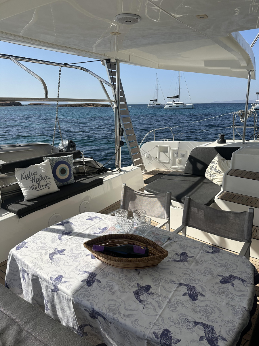 Lagoon 42 — photo 10