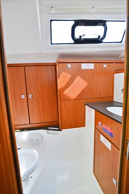 Bavaria Cruiser 37 — photo 20