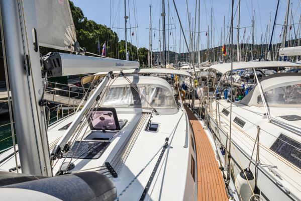 Bavaria Cruiser 45 — photo 6