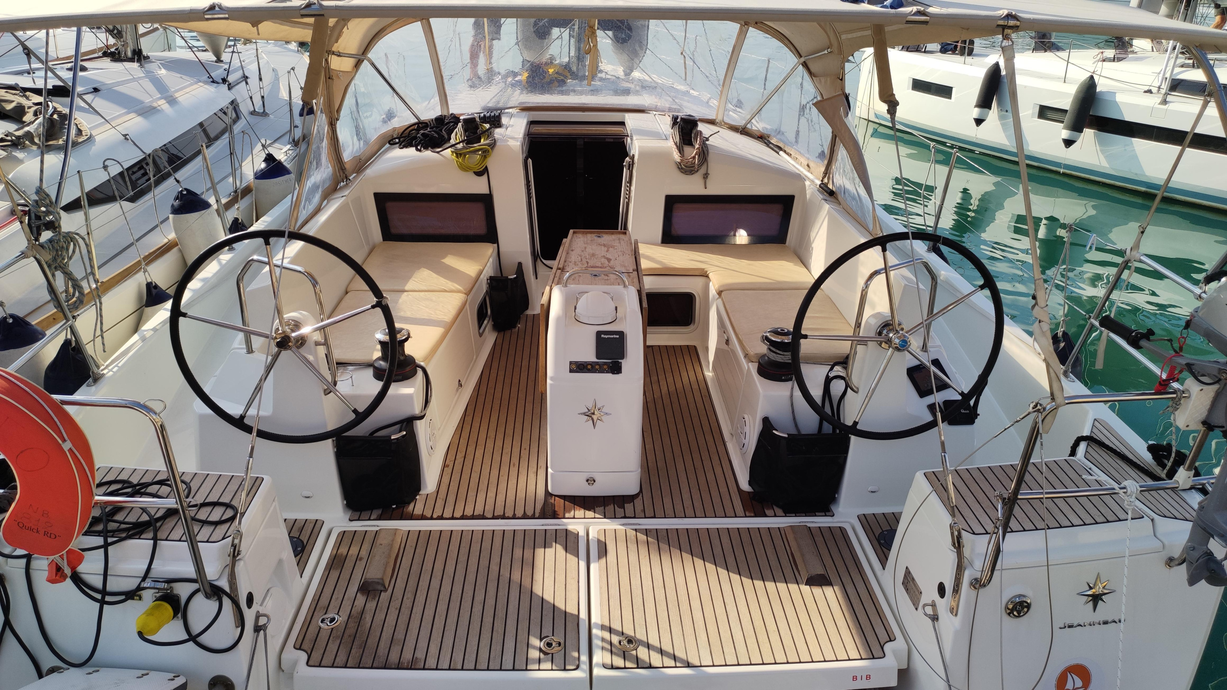 Sun Odyssey 440 — photo 7