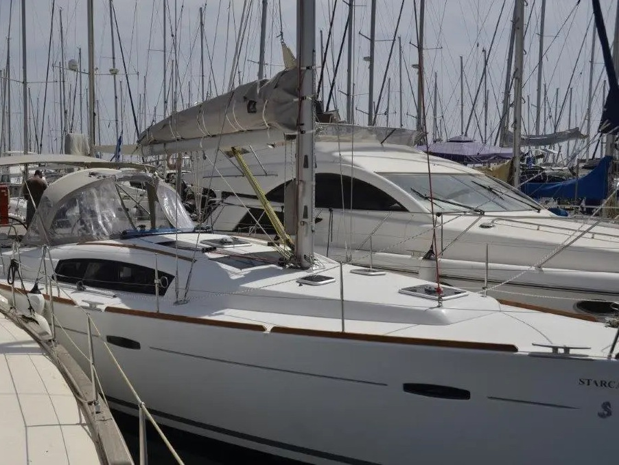 Oceanis 43 — photo 1