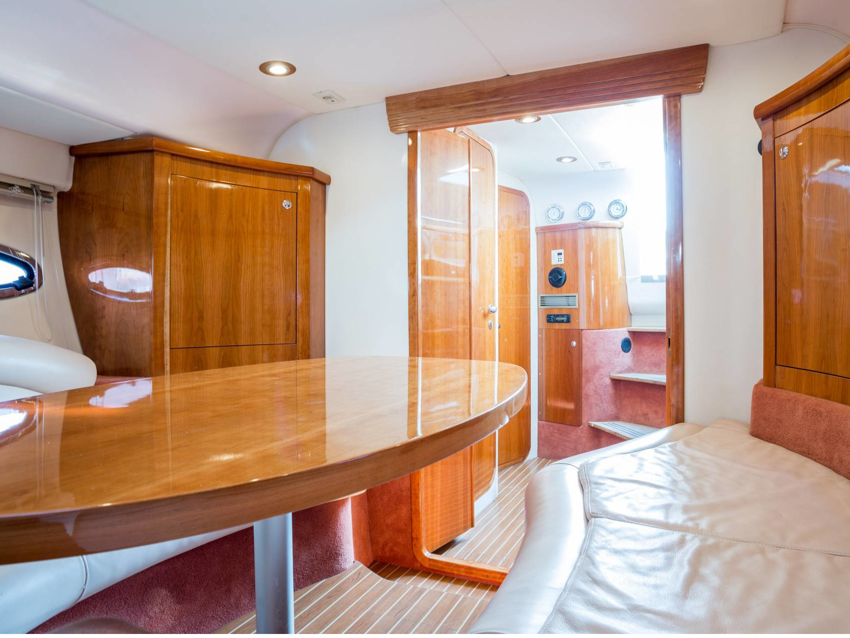 Pearl Sea 33 — photo 4