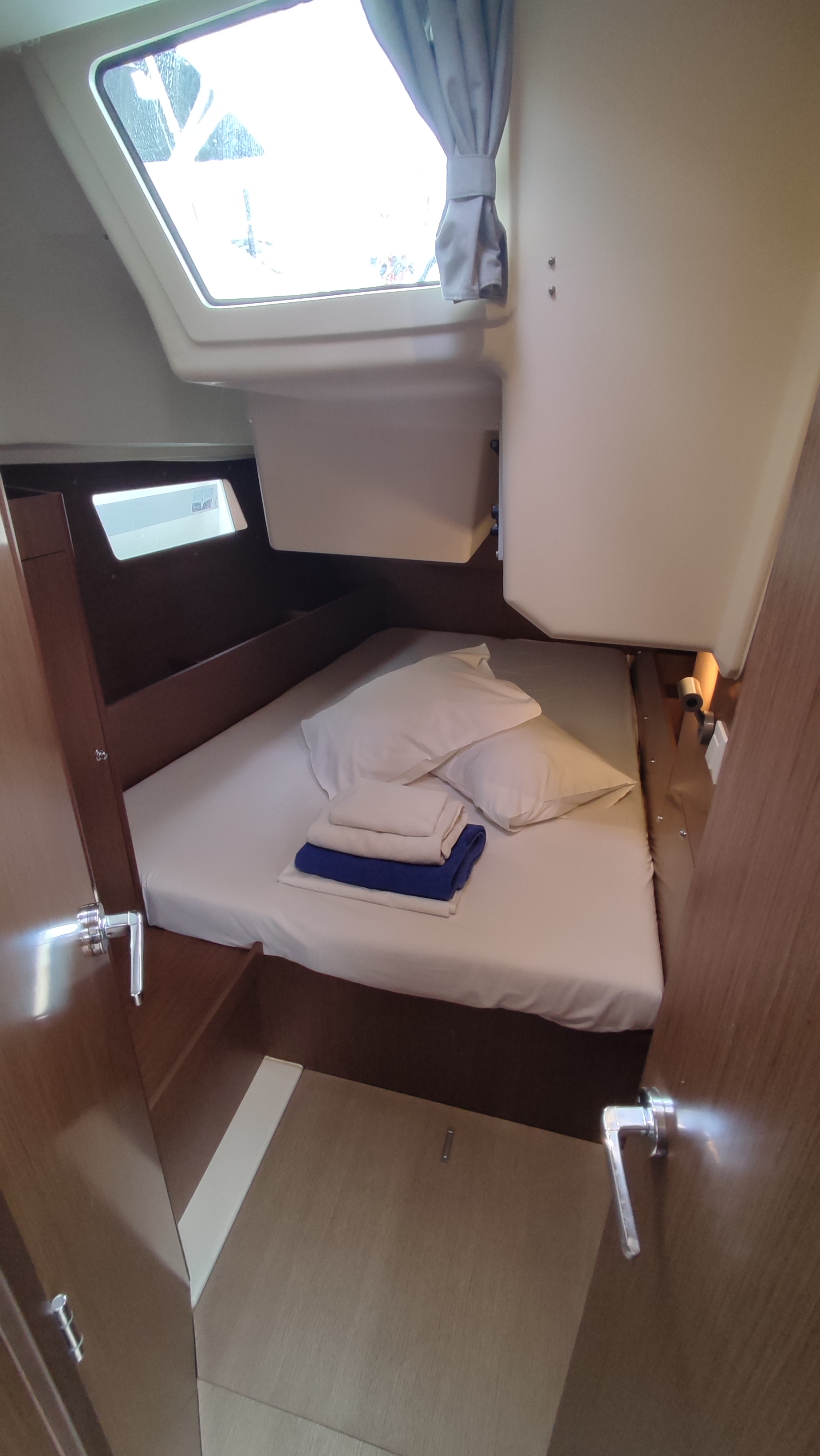 Oceanis 41.1 — photo 16