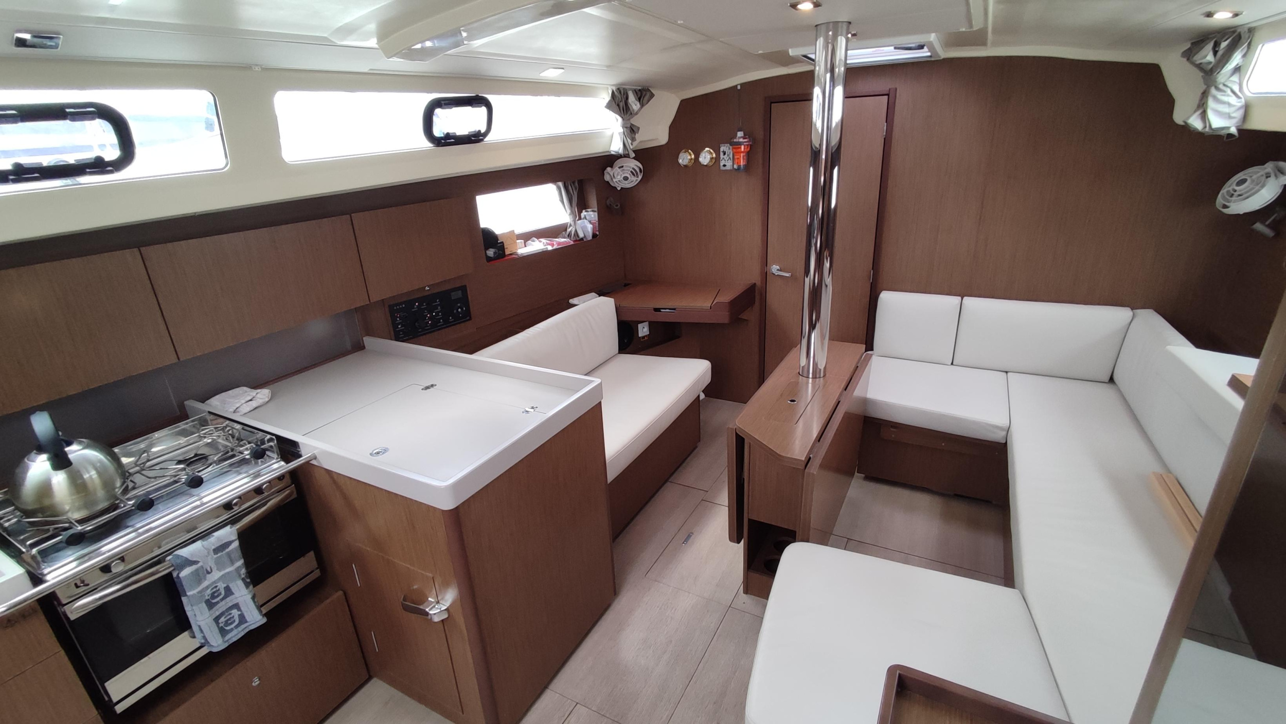 Oceanis 41.1 — photo 12