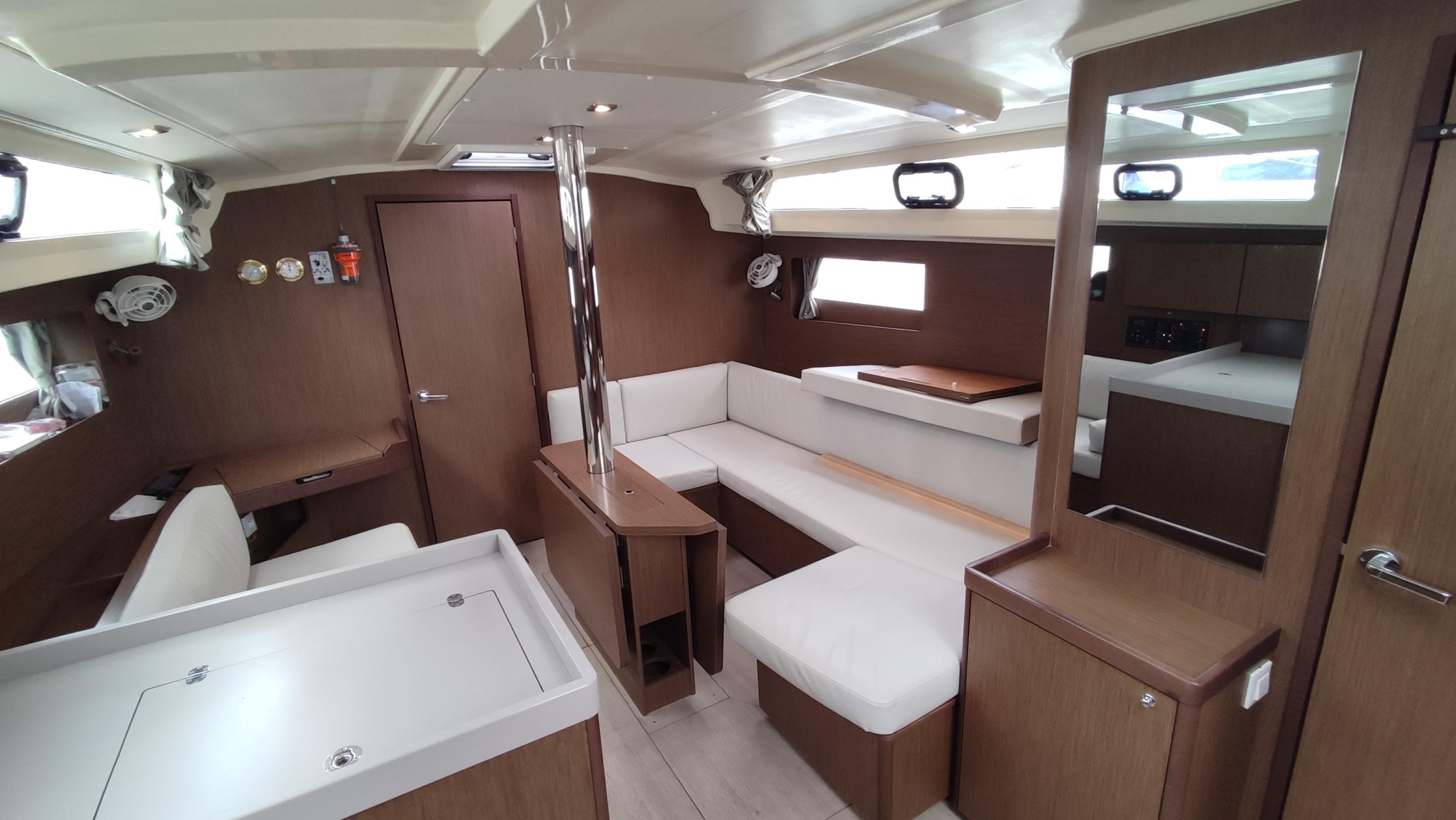 Oceanis 41.1 — photo 5