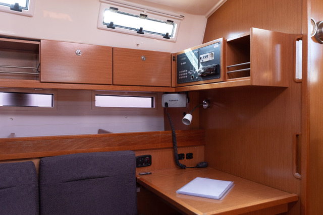 Bavaria 45 — photo 10