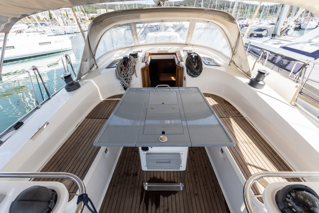 Bavaria 45 — photo 4