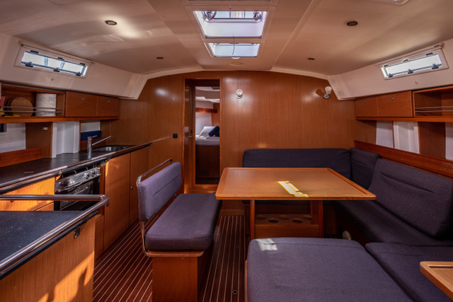 Bavaria 45 — photo 20