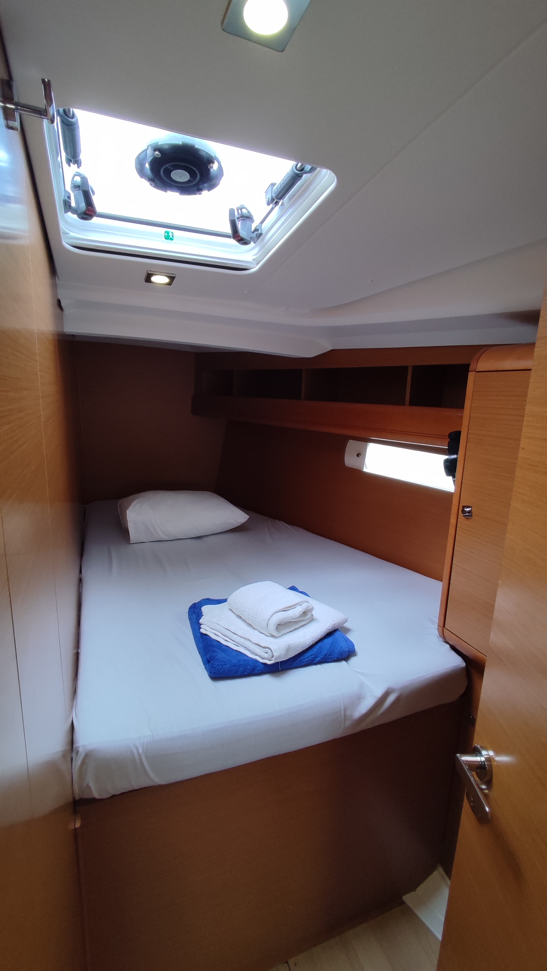 Sun Odyssey 469 — photo 4
