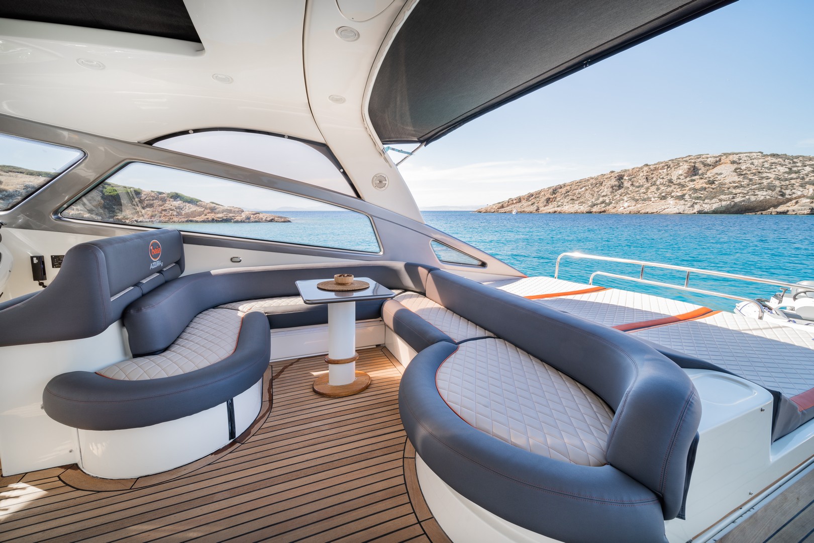 Baia Azzura 63 — photo 33