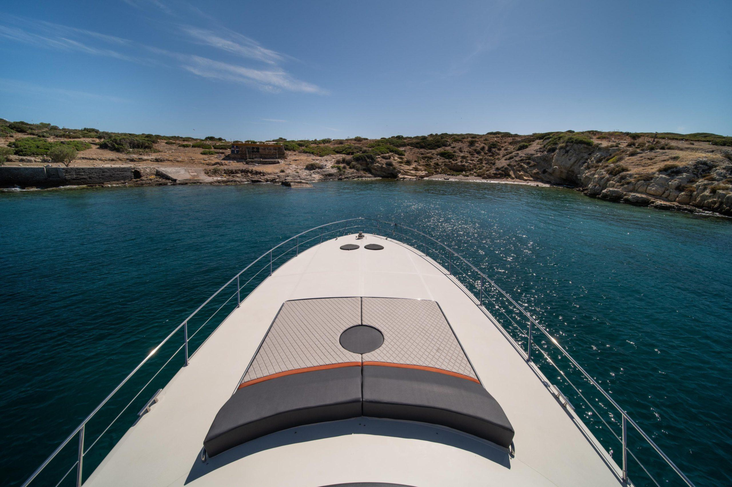 Baia Azzura 63 — photo 17