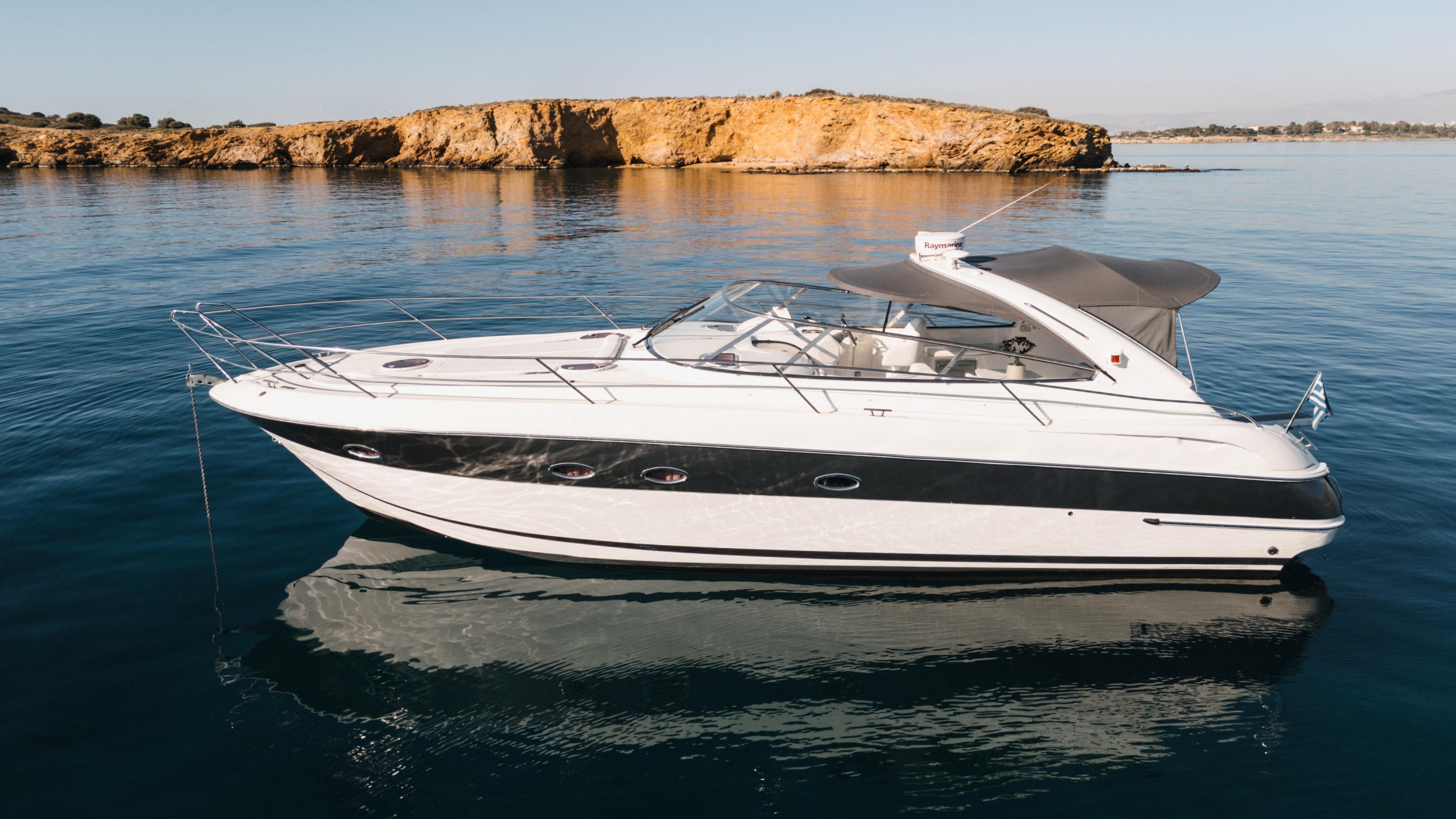 Bavaria 40 — photo 15