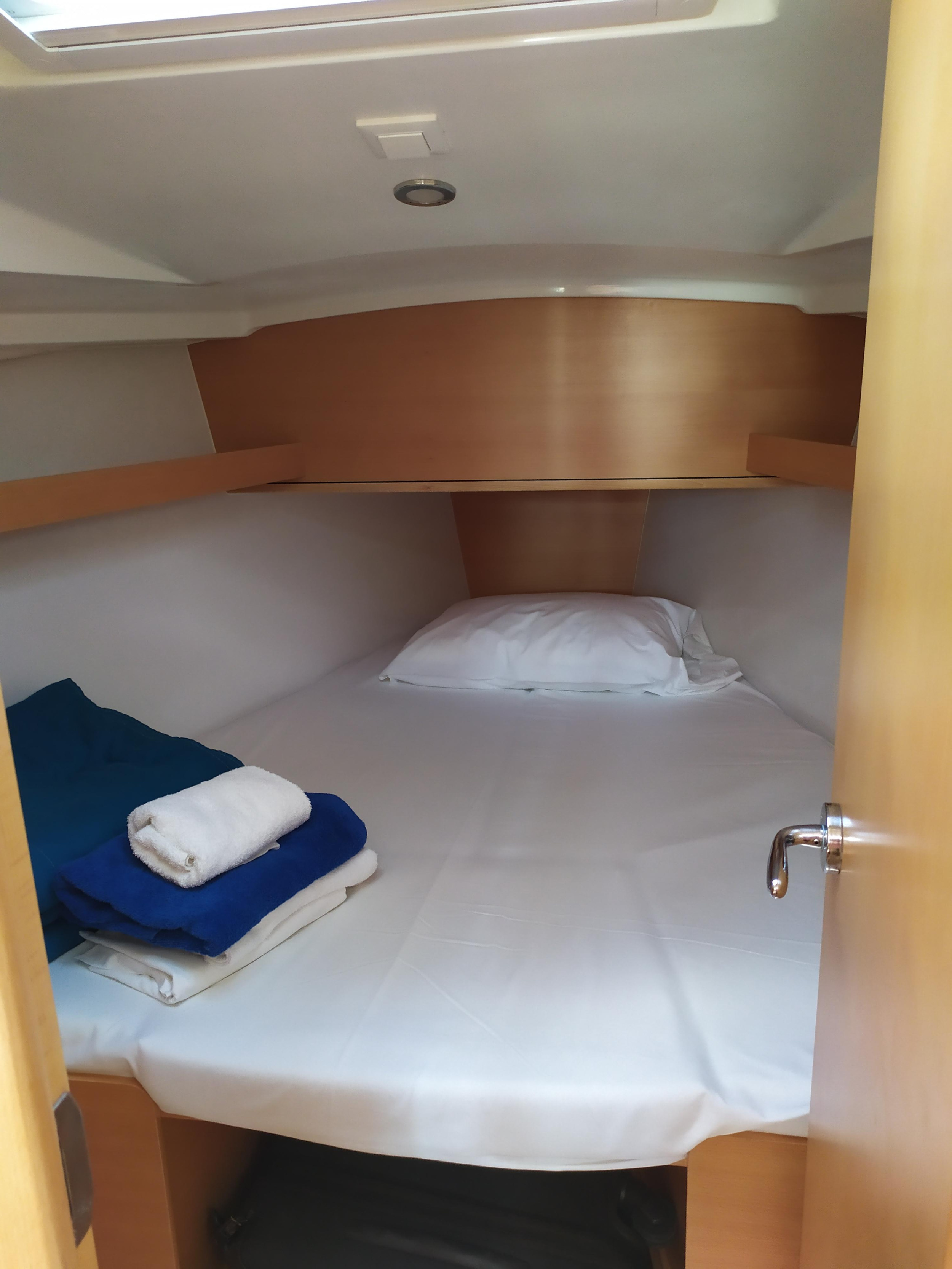 Sun Odyssey 319 — photo 3