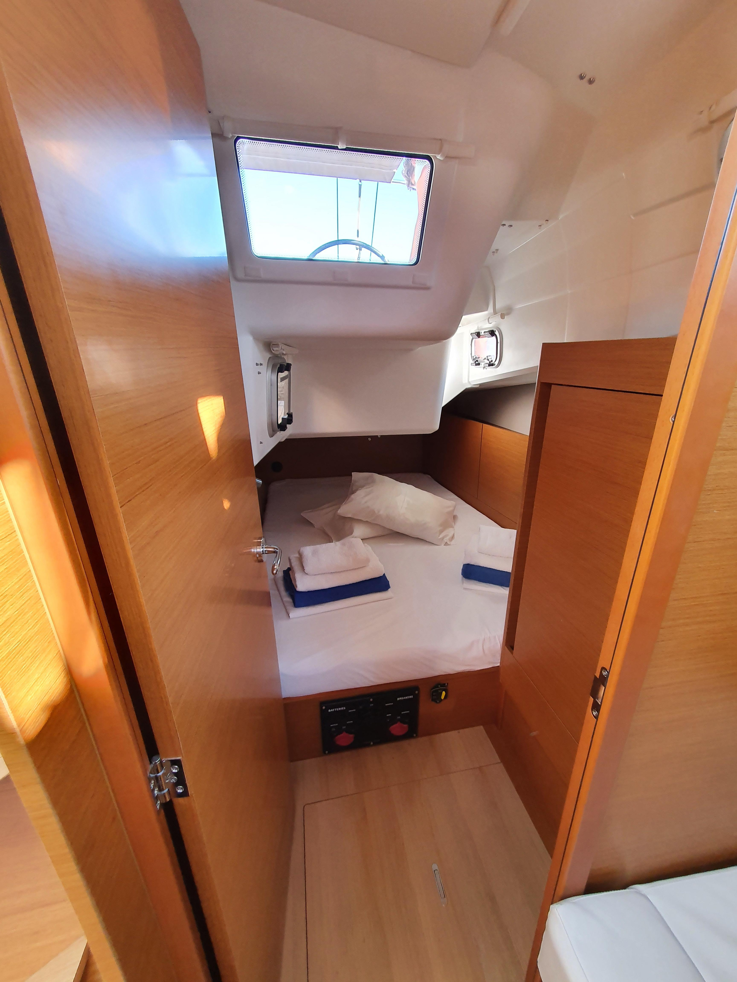 Sun Odyssey 410 — photo 12