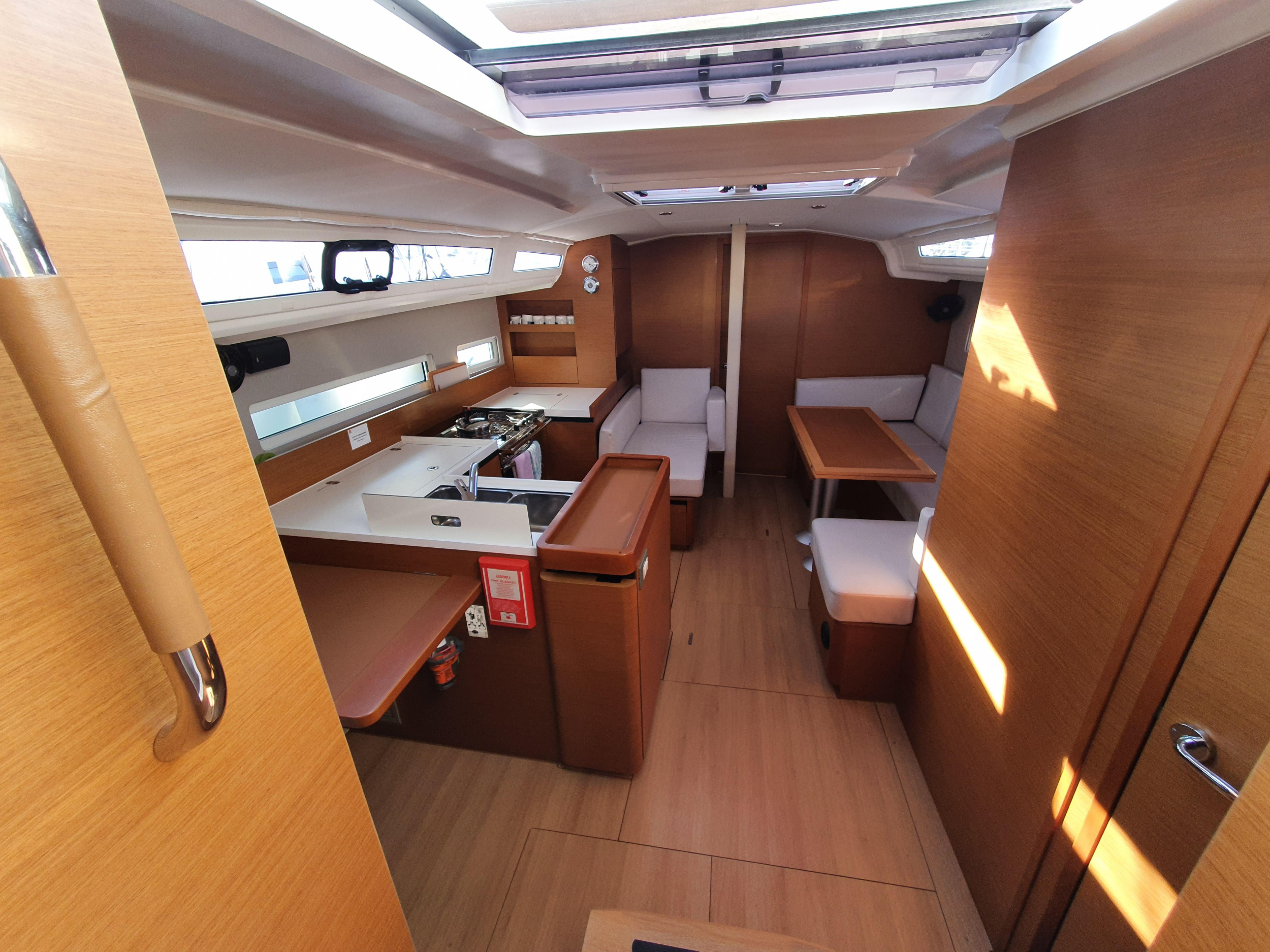 Sun Odyssey 410 — photo 16