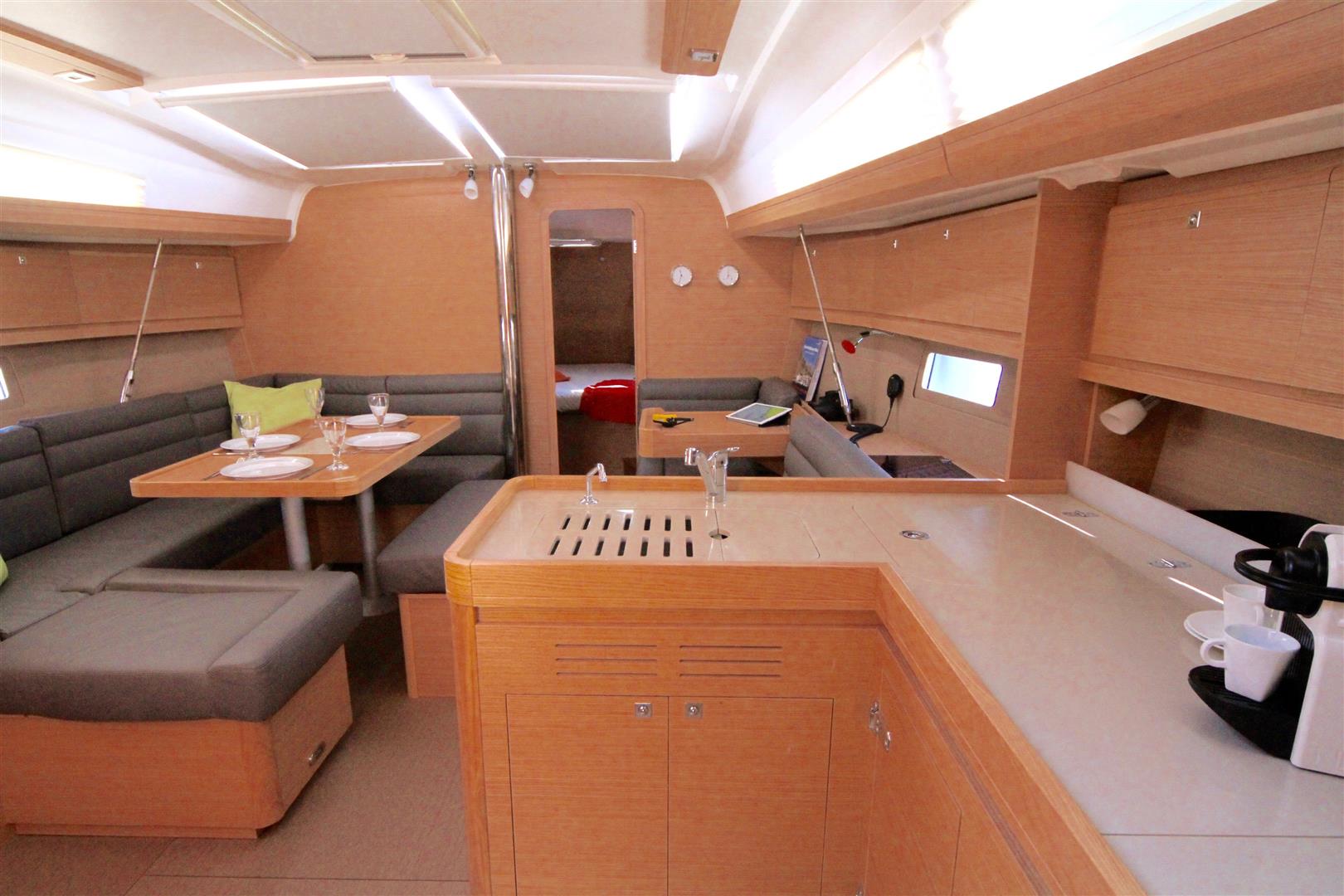 Dufour 412 Grand large — photo 5