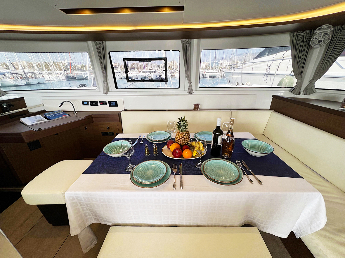 Lagoon 46 — photo 18