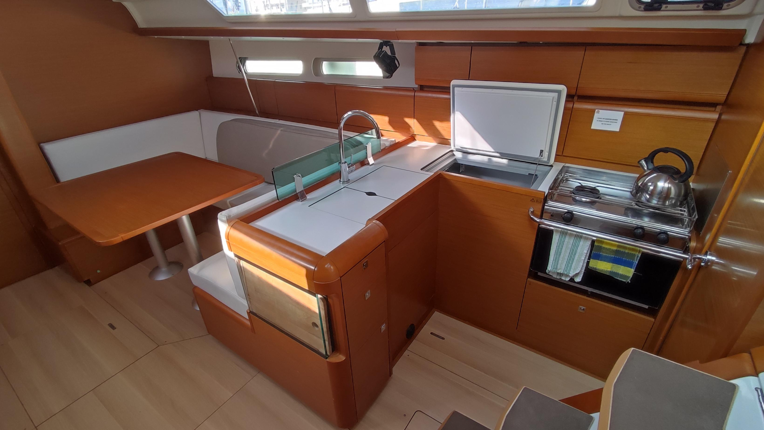 Sun Odyssey 419 — photo 10