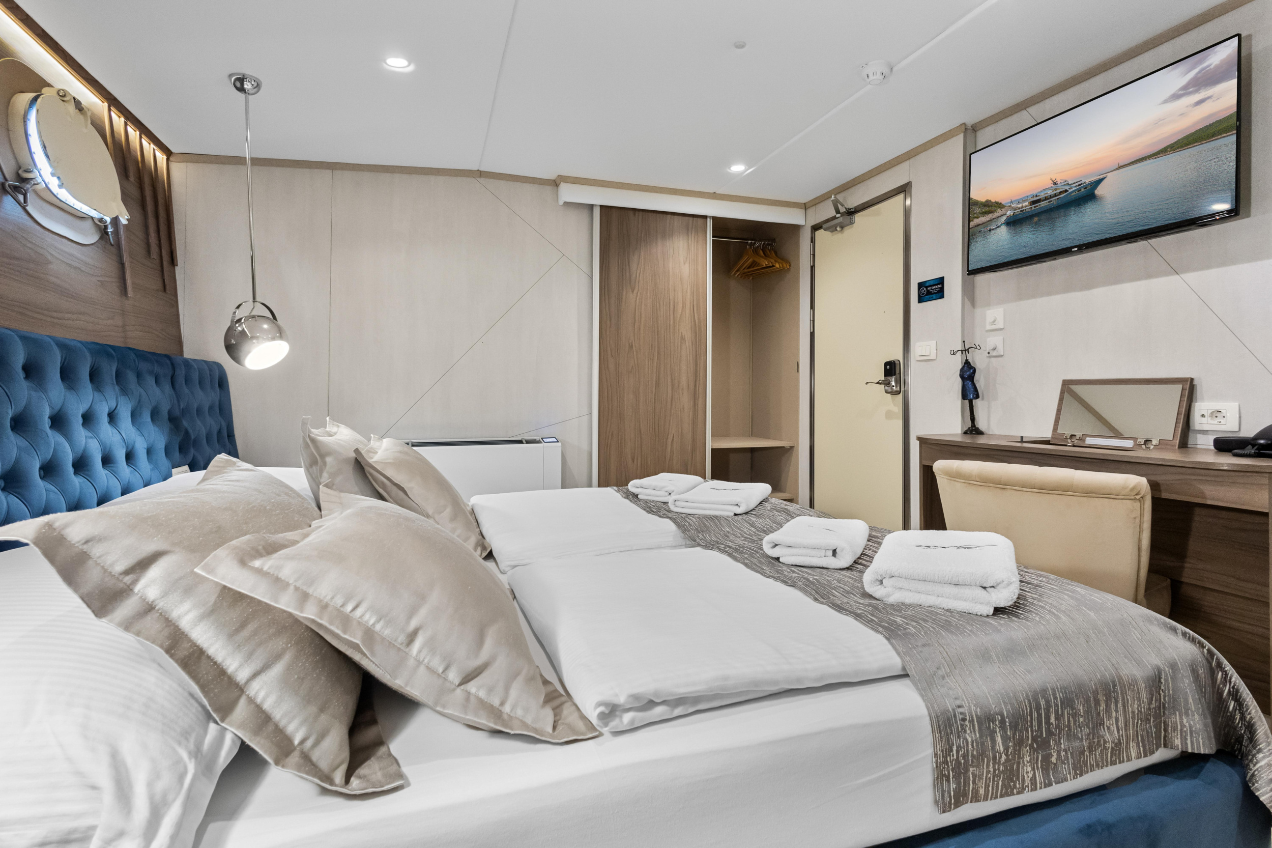 Motoryacht Bella — photo 31