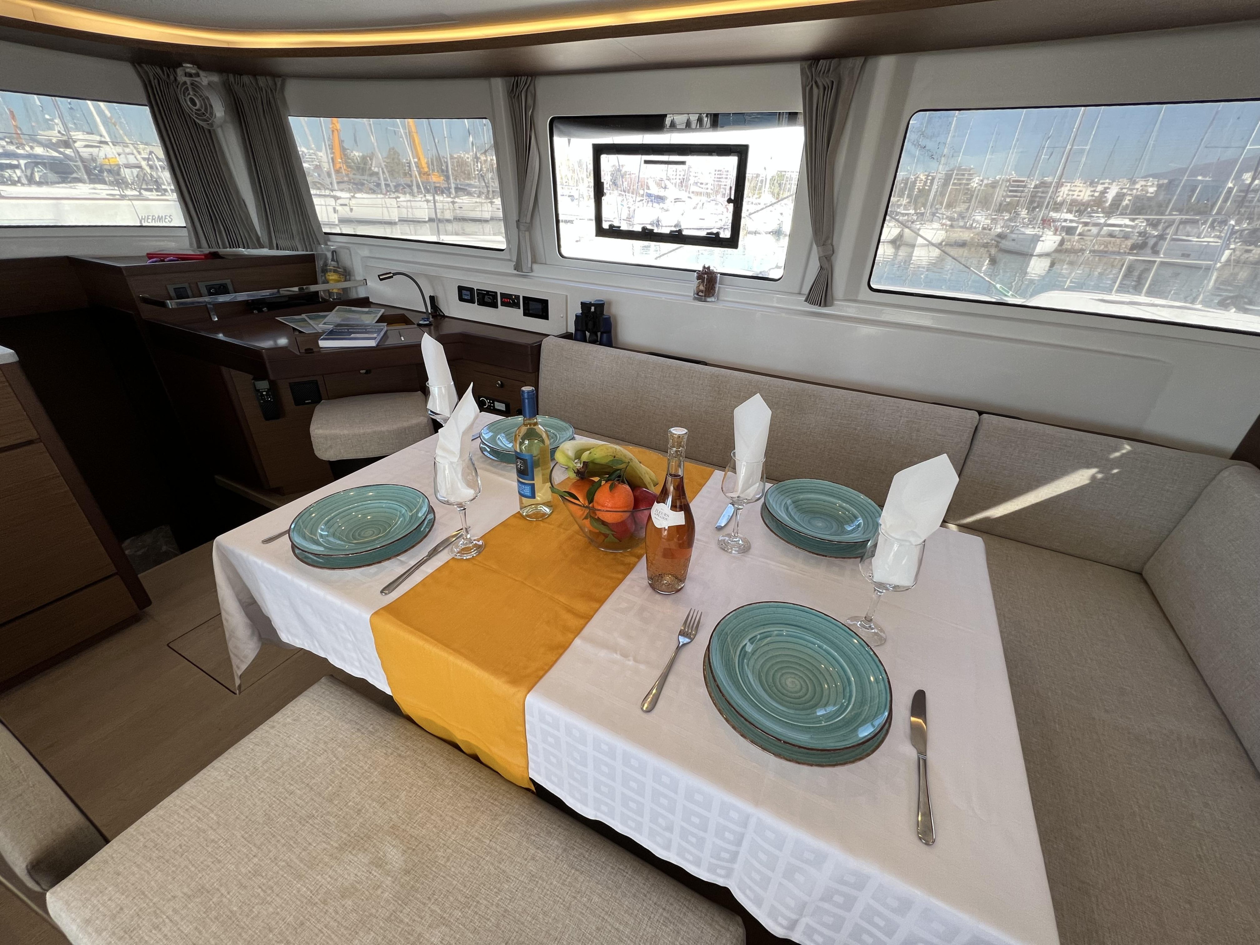 Lagoon 46 — photo 12