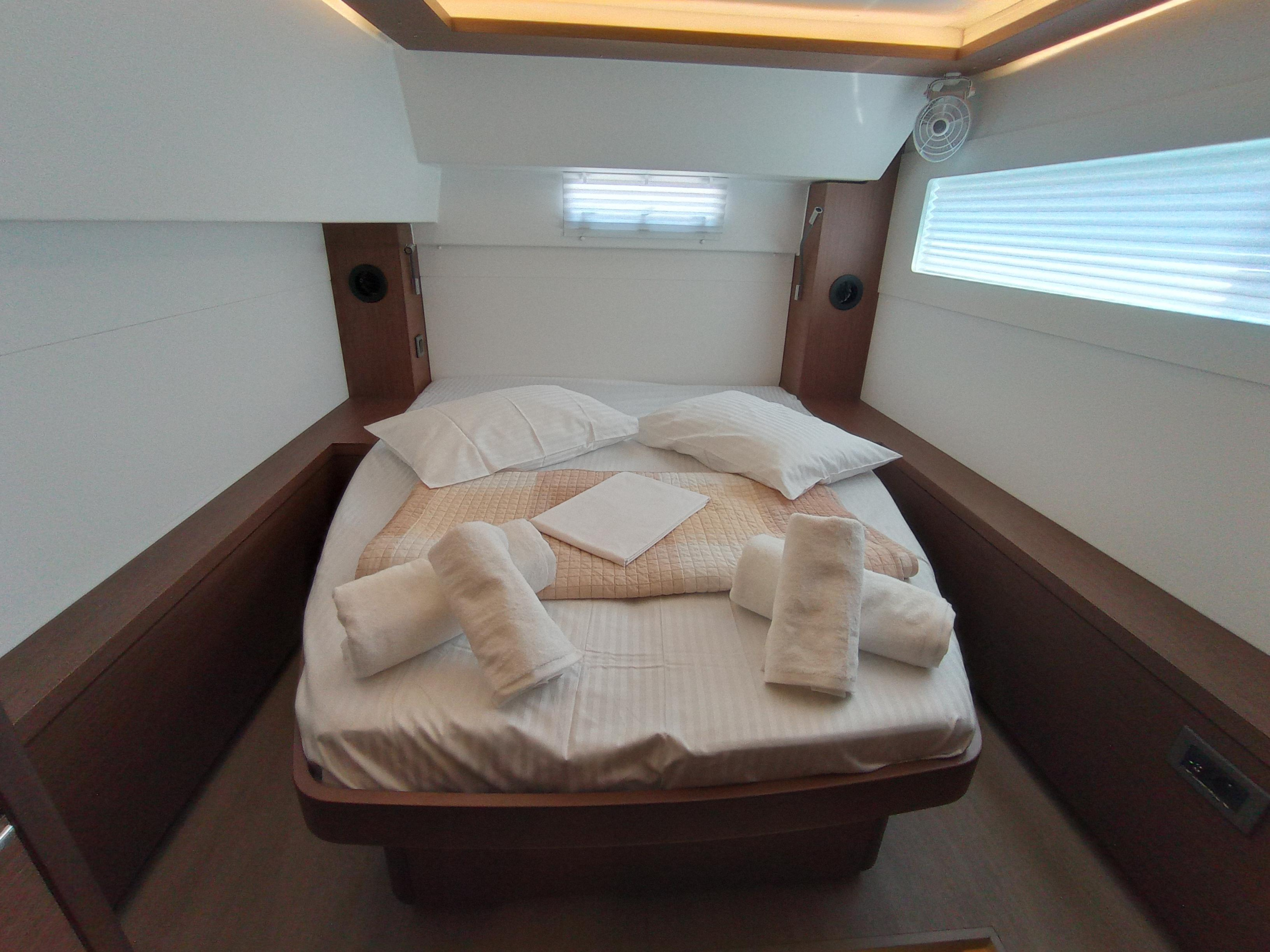 Lagoon 46 — photo 11