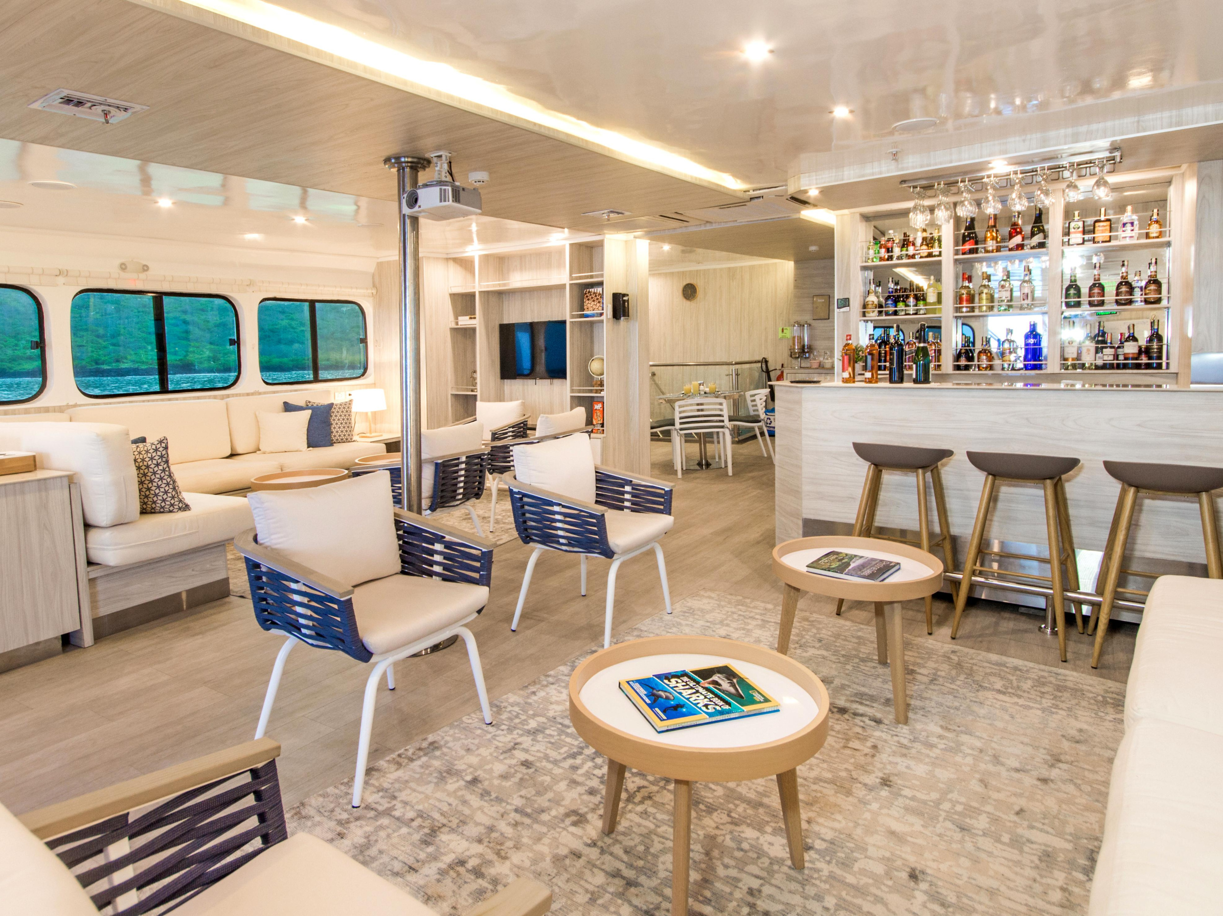 Motoryacht - Solaris — photo 16