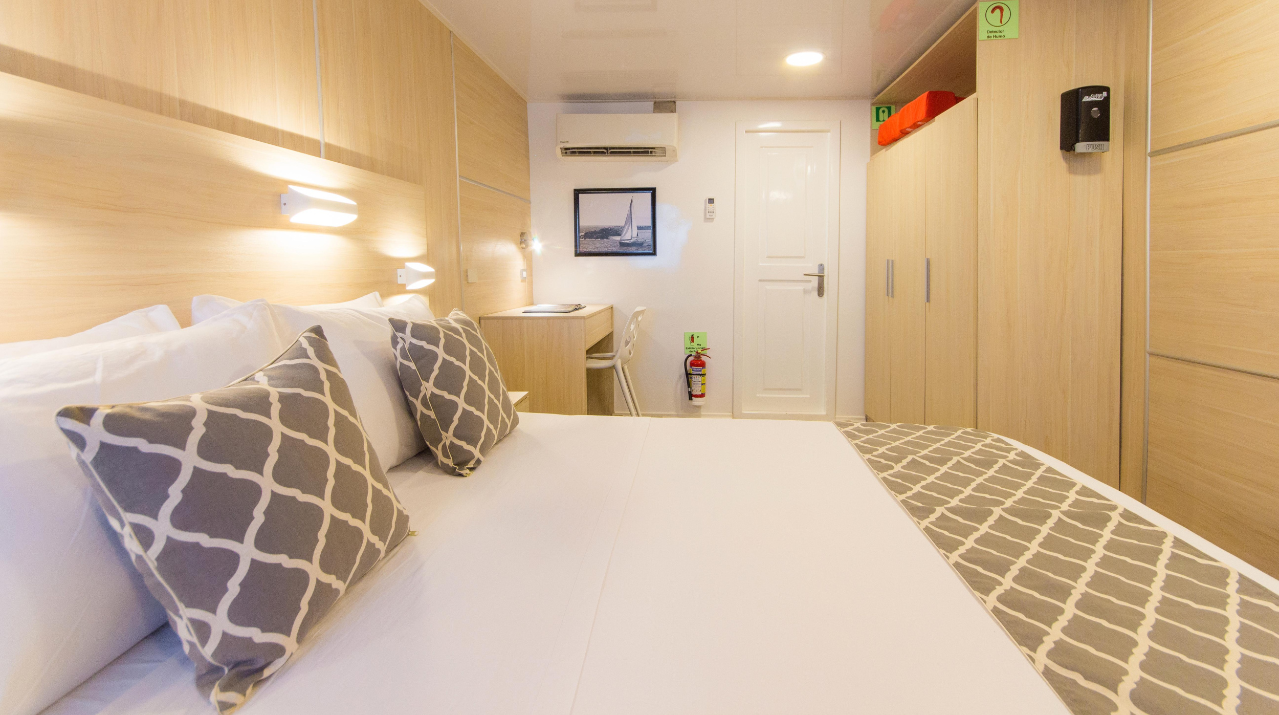 Motoryacht - Solaris — photo 40
