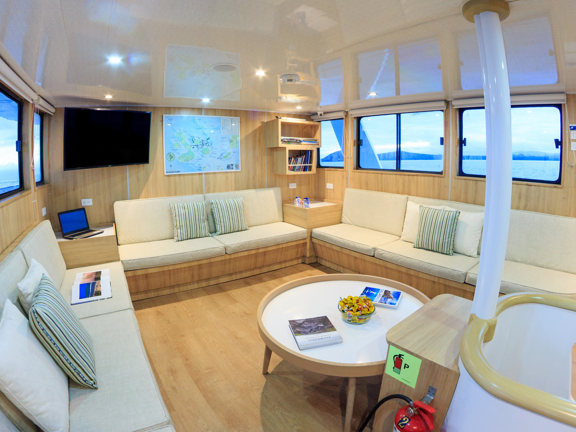 Motoryacht - Aqua — photo 30