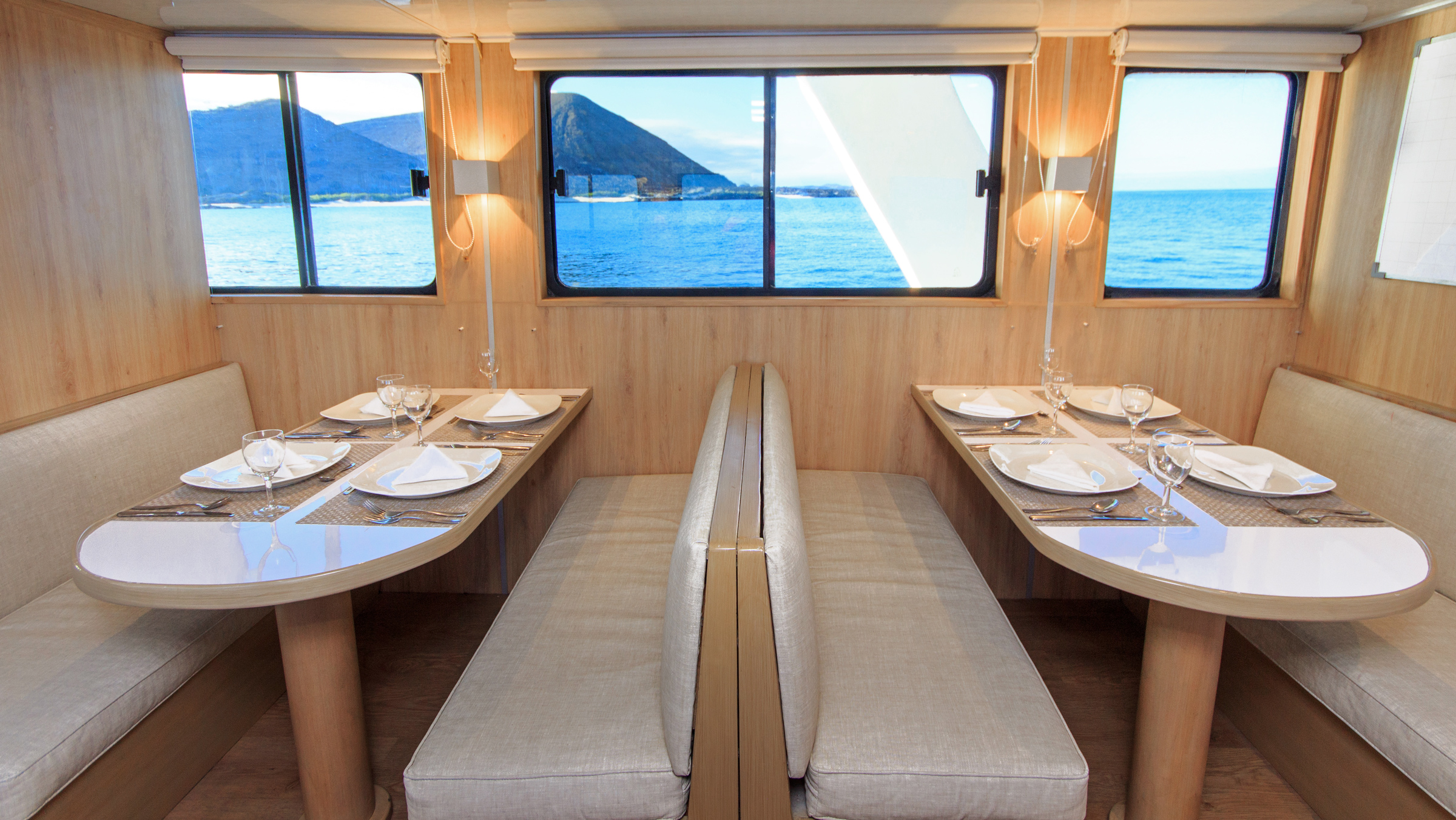 Motoryacht - Aqua — photo 36
