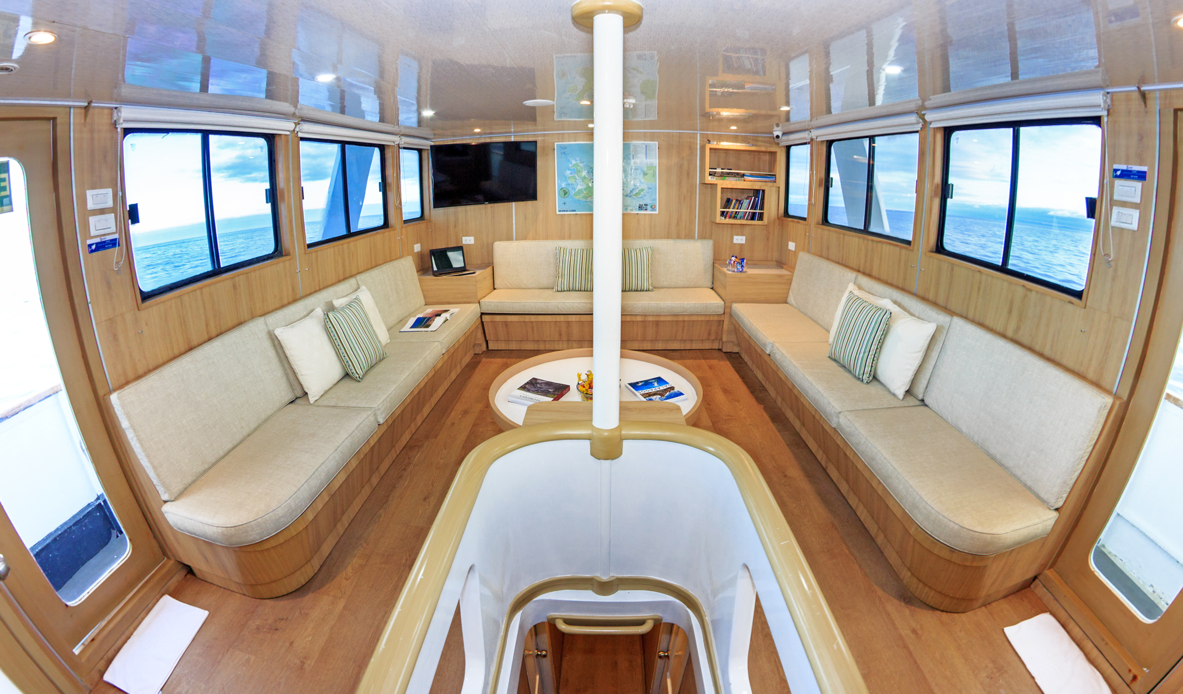 Motoryacht - Aqua — photo 40