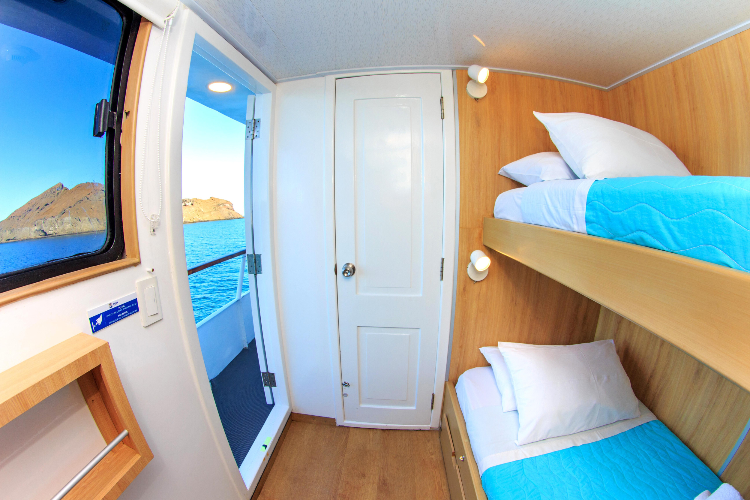 Motoryacht - Aqua — photo 3