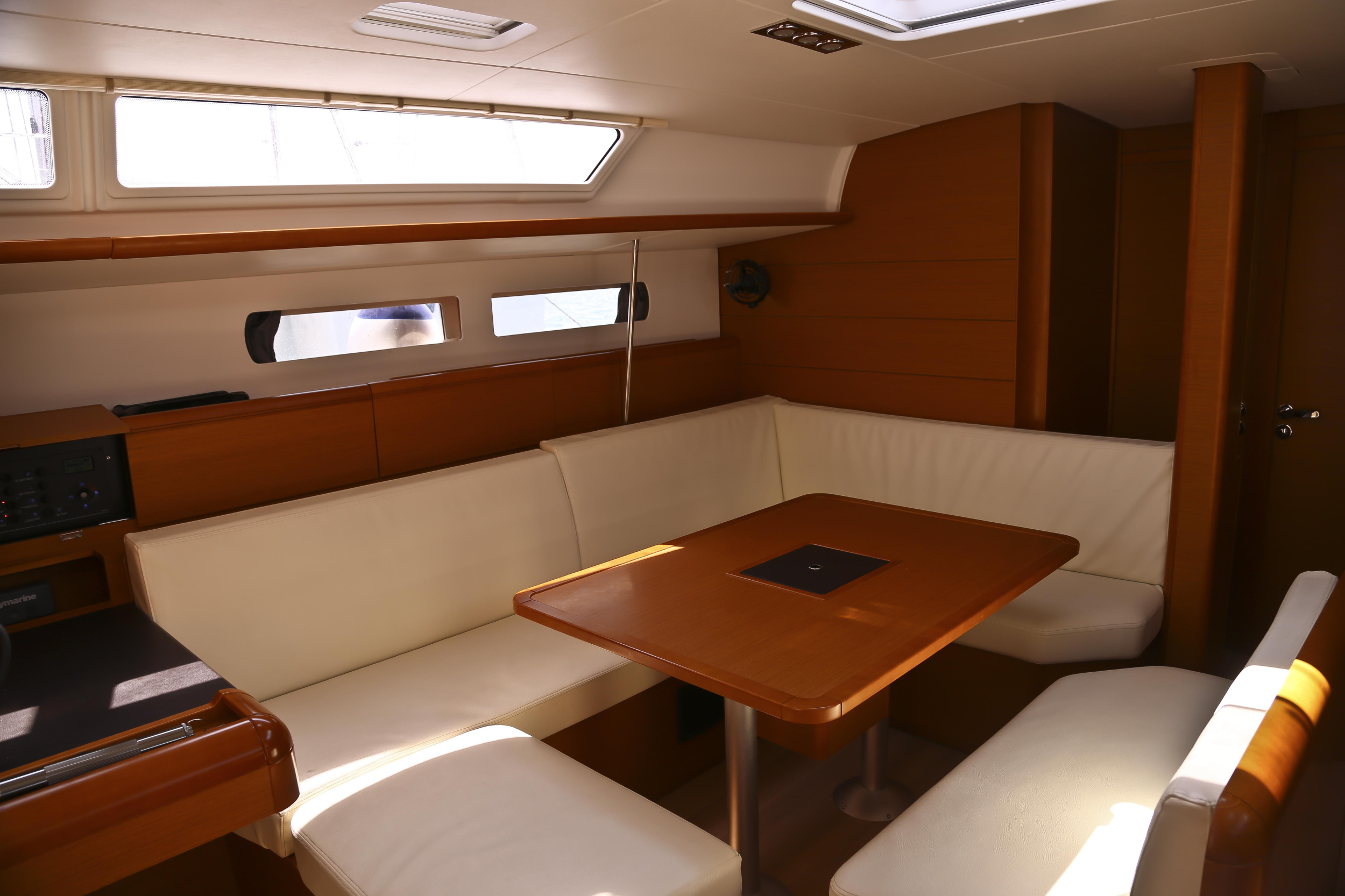 Sun Odyssey 469 — photo 10