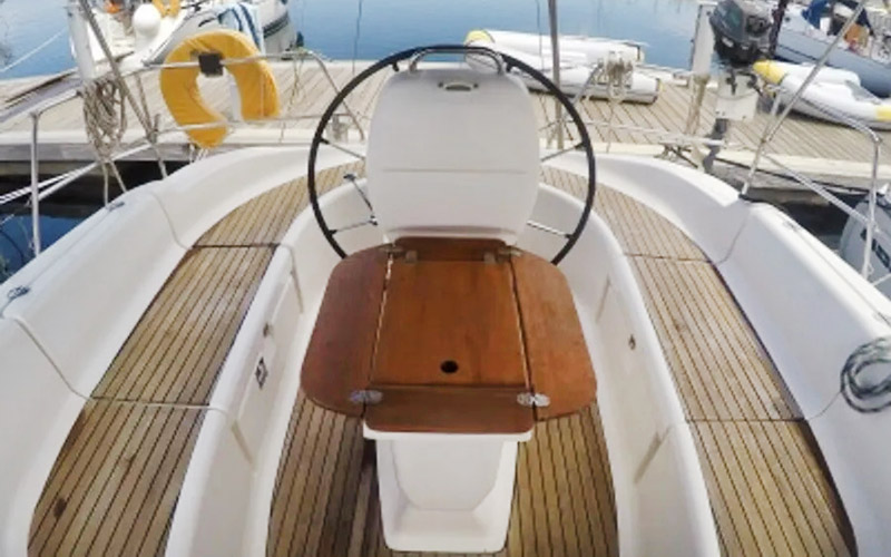 Bavaria 37 — photo 6