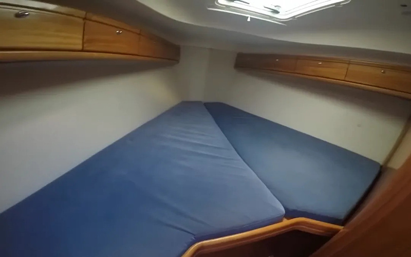 Bavaria 37 — photo 4