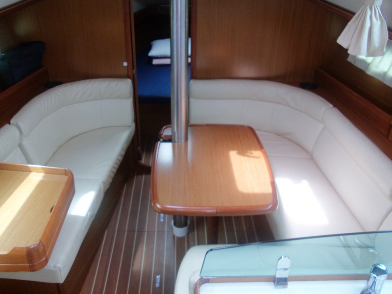 Sun Odyssey 36i — photo 6