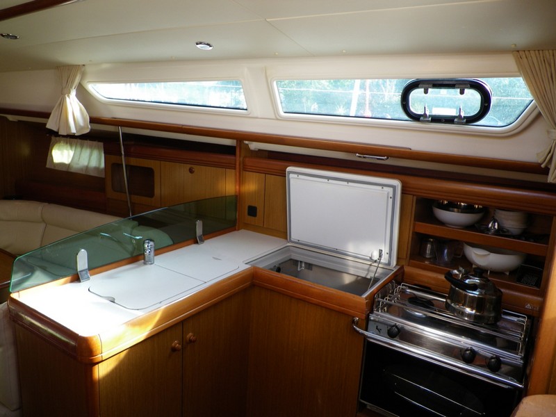 Sun Odyssey 36i — photo 8