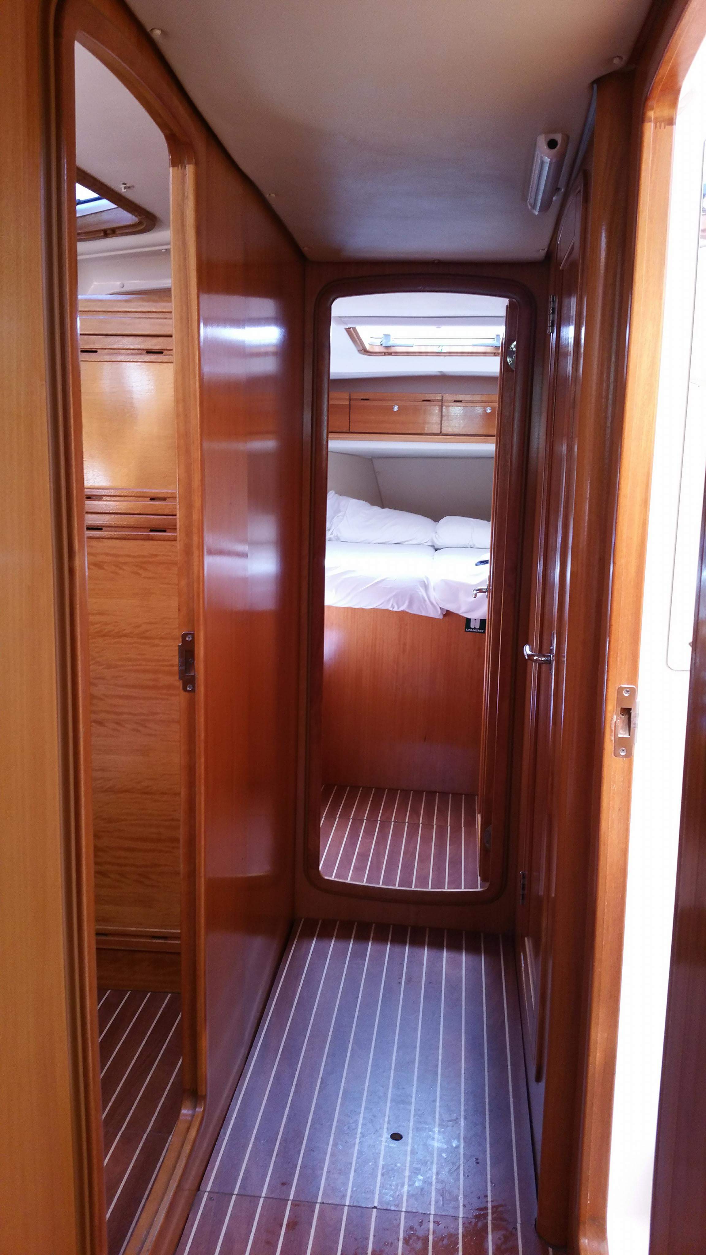 Bavaria 50 — photo 4