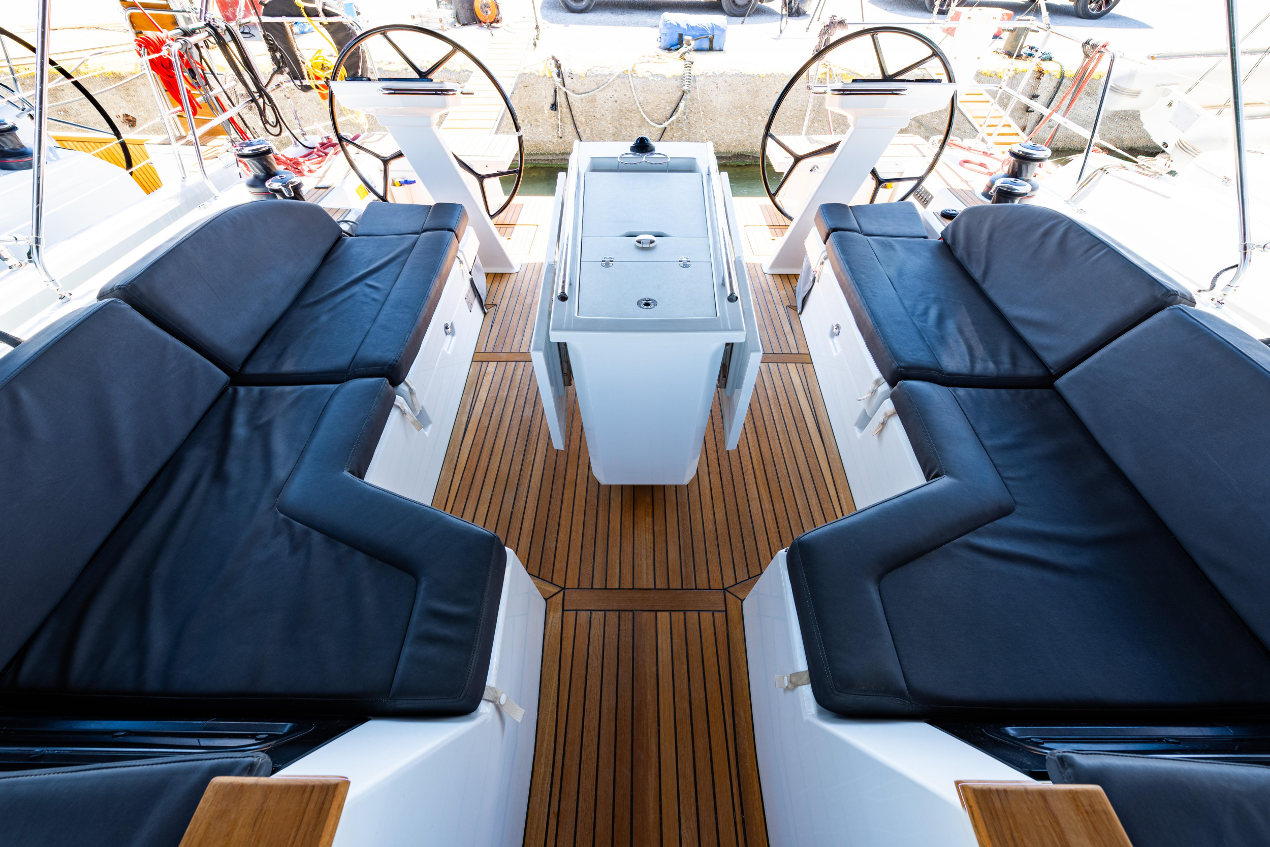 Oceanis 51.1 — photo 8