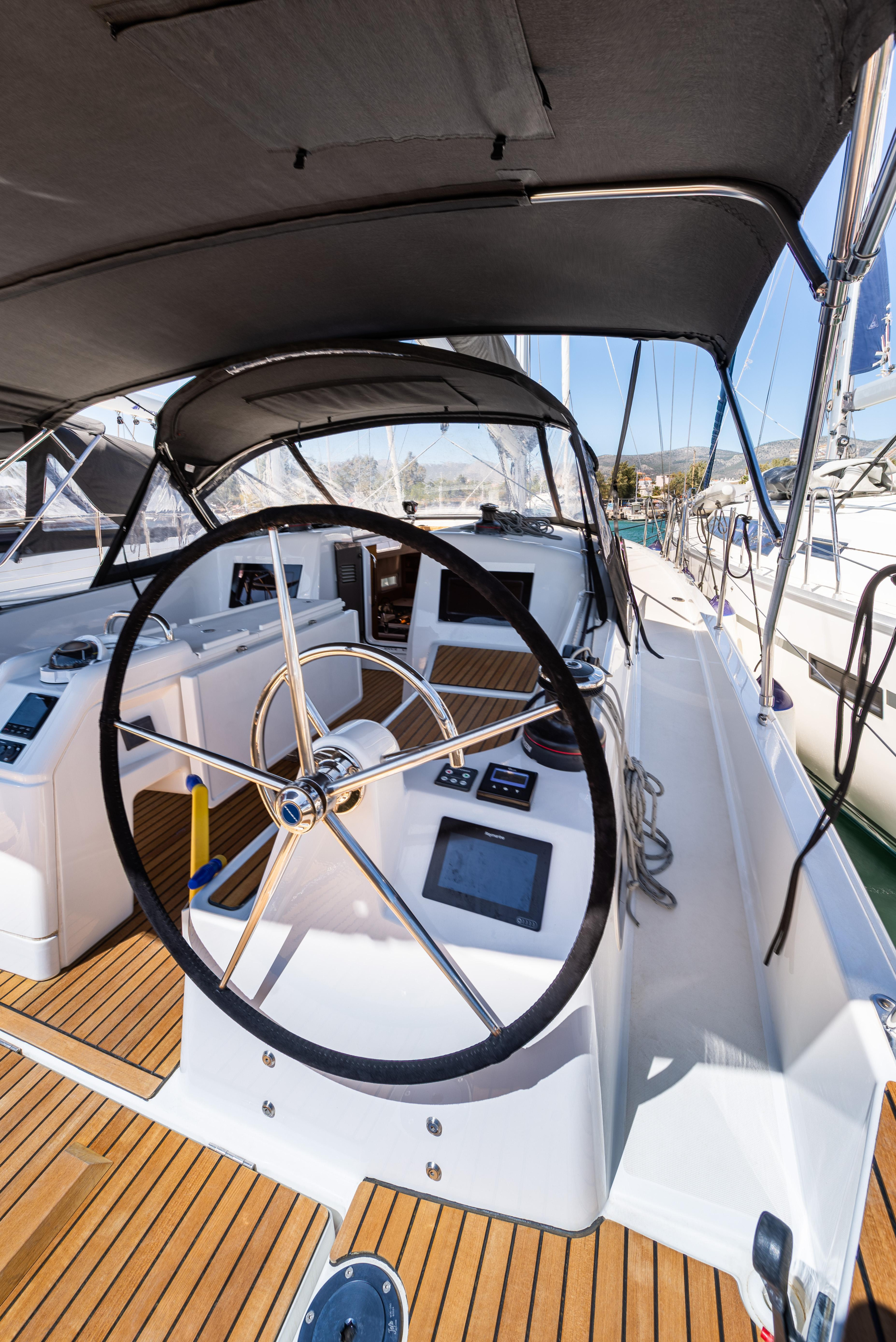 Sun Odyssey 410 — photo 22