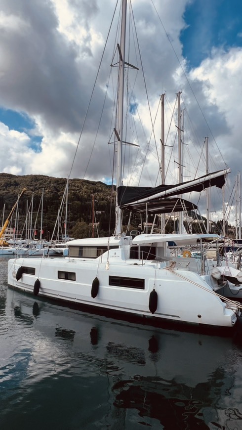 Lagoon 46 — photo 13