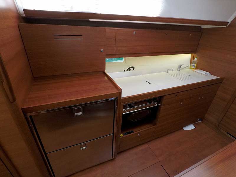 Dufour 382 GL — photo 5