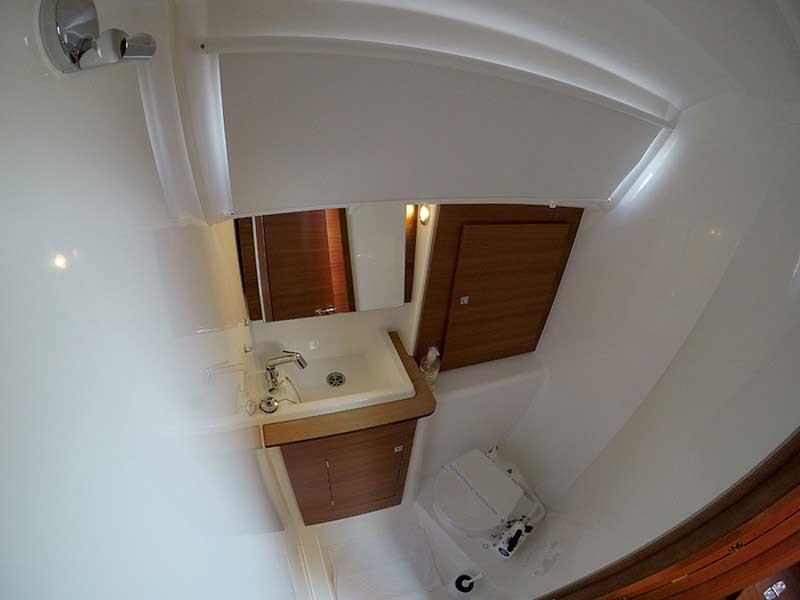 Dufour 382 GL — photo 9