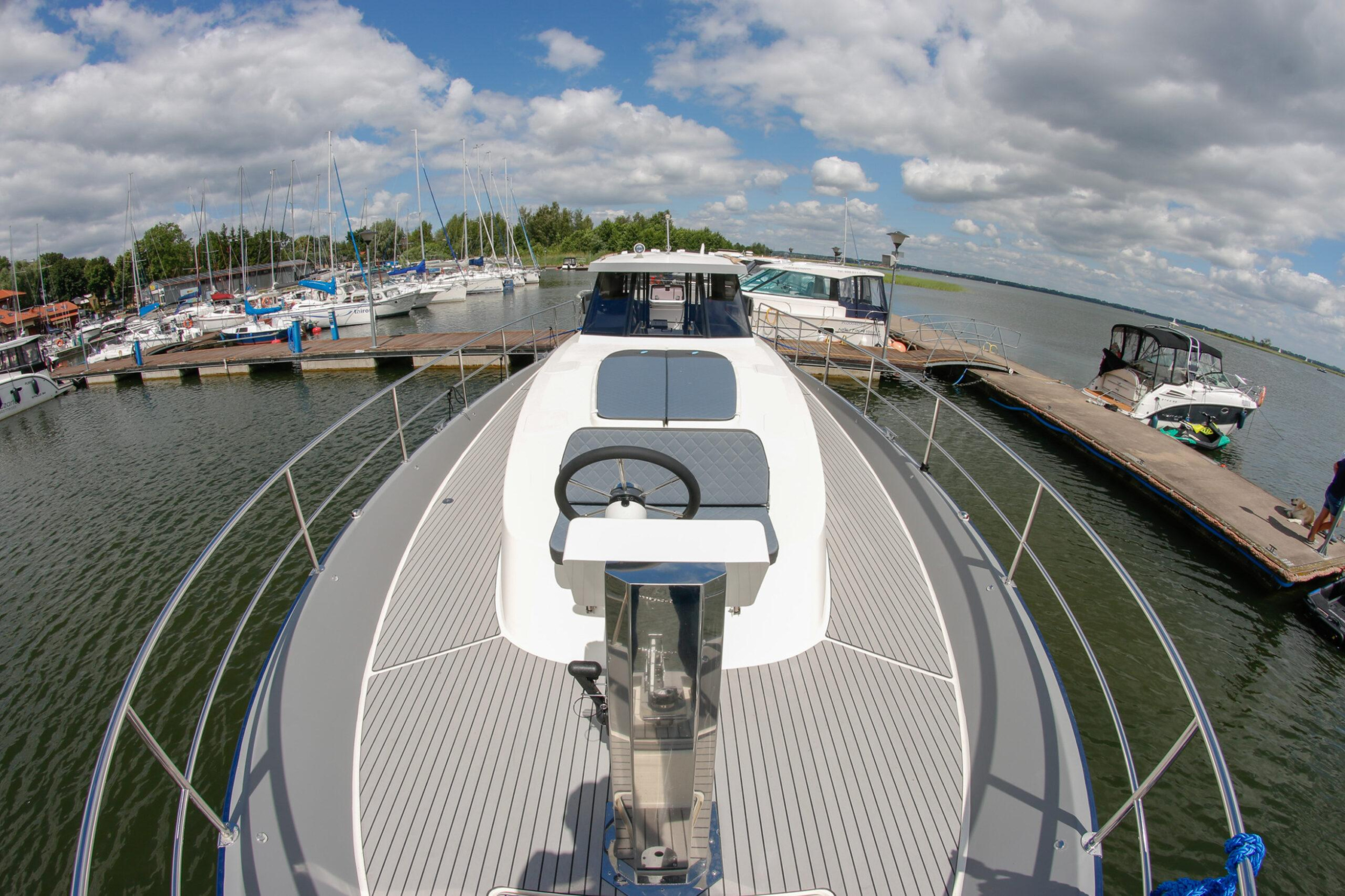 Nautika 1300 ROYAL — photo 21