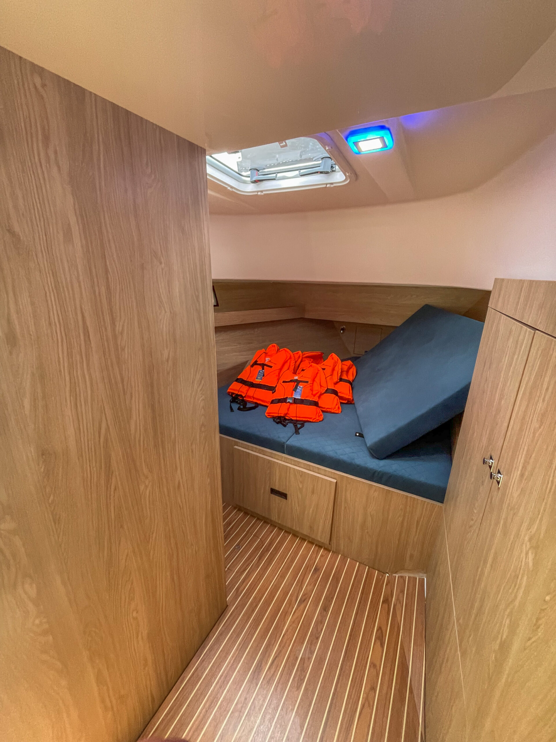 Nautika 1300 ROYAL — photo 30