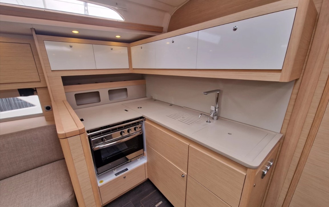 Dufour 470 — photo 2