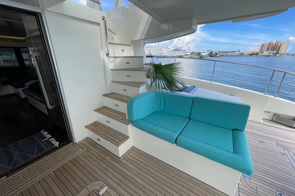 Serenity 64 LUXE — photo 21