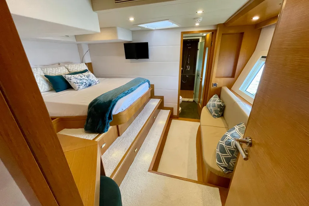 Serenity 64 LUXE — photo 26
