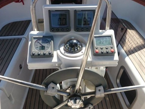 Jeanneau Sun Odyssey 33i — photo 2