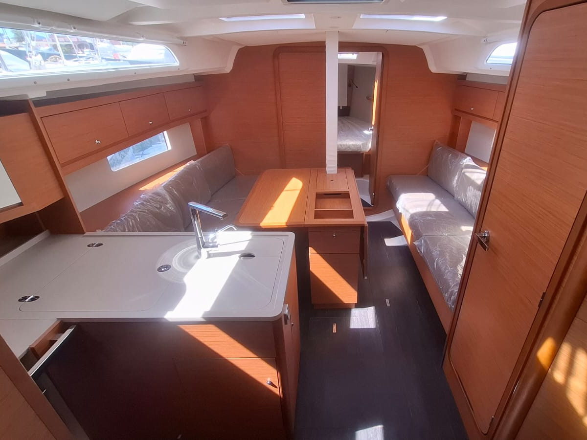 Dufour 37 — photo 3