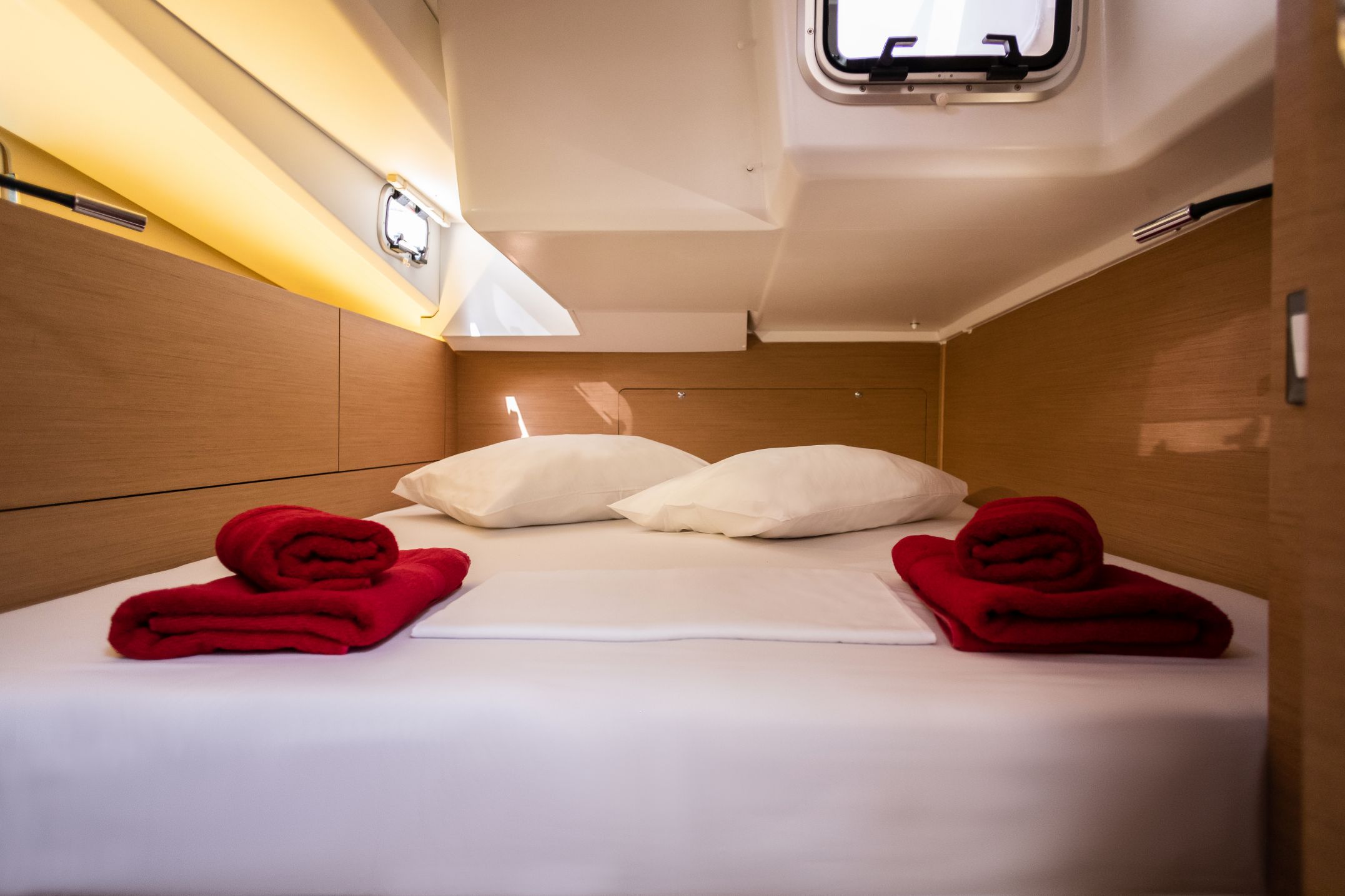 Sun Odyssey 440 — photo 12